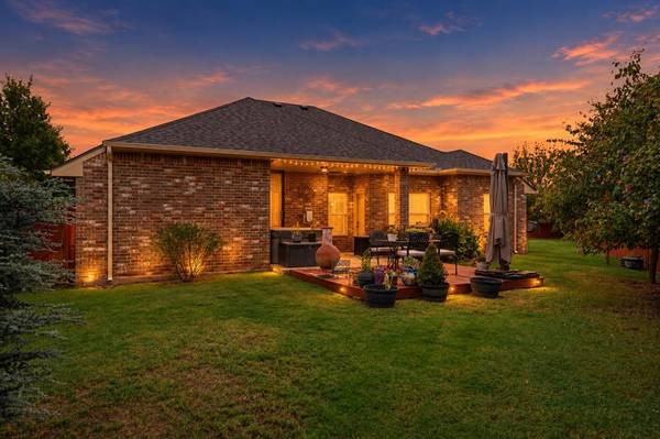 2713 Busheywood DR, Yukon, OK 73099