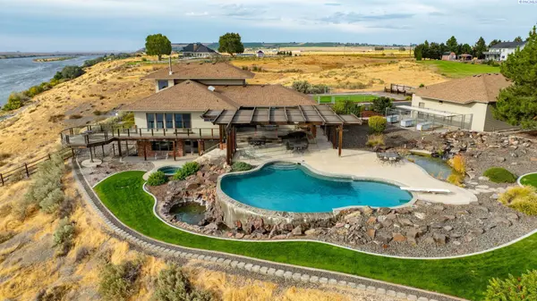 341 Sunnybank Rd., Pasco, WA 99301