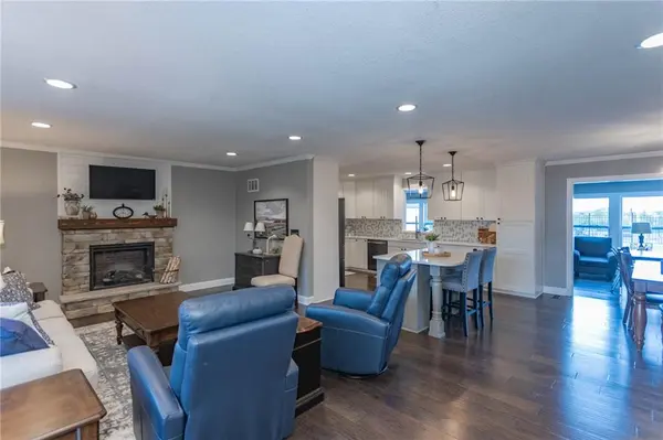 13246 Kansas AVE, Bonner Springs, KS 66012
