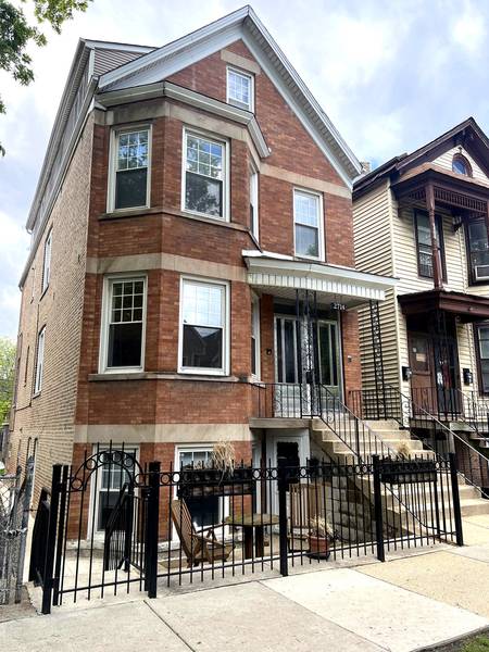 2714 N Marshfield AVE, Chicago, IL 60614