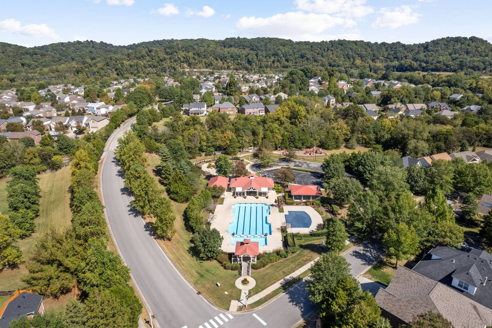 6042 Mill Tree Ct, Nashville, TN 37221