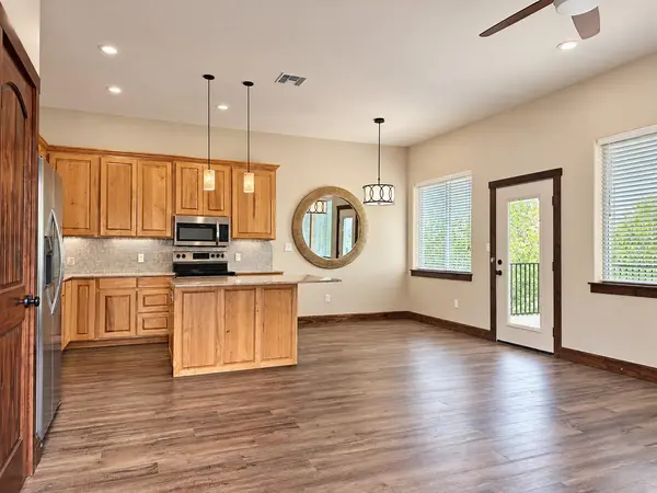 702 Main ST, Bastrop, TX 78602