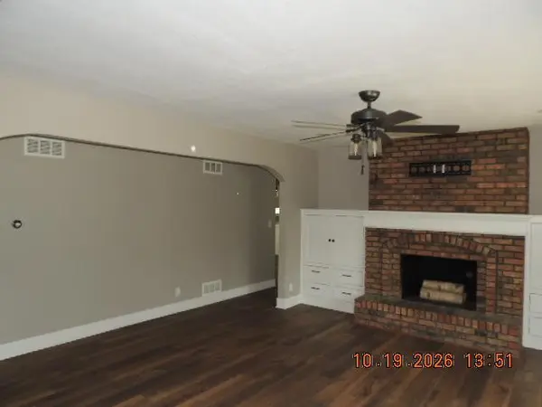 1005 Lisa LN, Richmond, MO 64085
