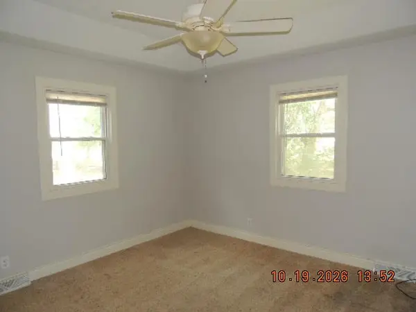 1005 Lisa LN, Richmond, MO 64085
