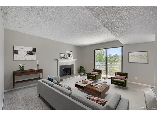 7395 E Eastman #203L, Denver, CO 80231