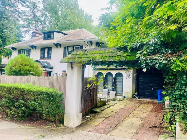 11536 Mayfair RD, Richmond Hill North, NY 11418