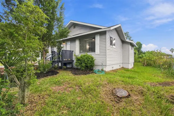 2115 55TH AVE E, Bradenton, FL 34203