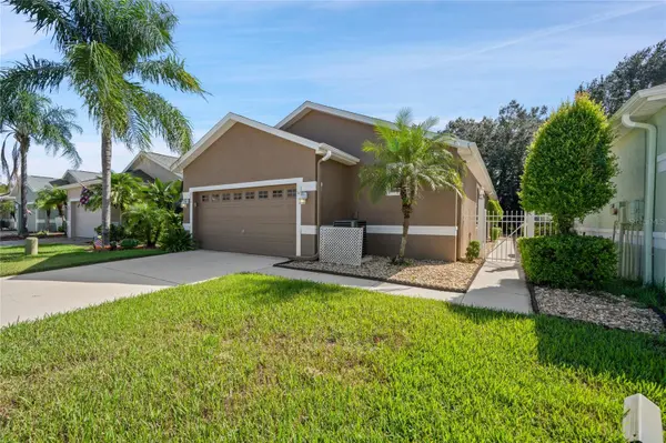 8112 AMBERSWEET PL, Land O Lakes, FL 34637