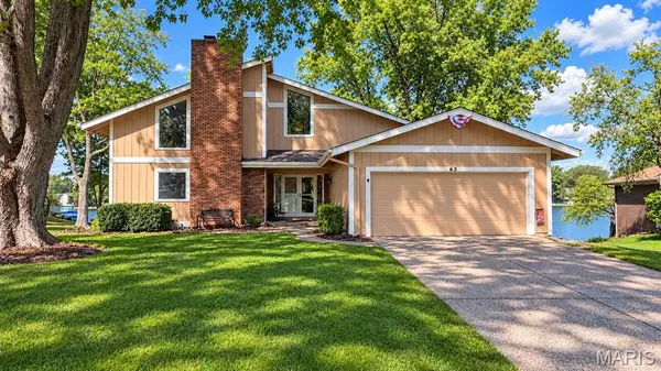 63 Champagne DR, Lake St Louis, MO 63367