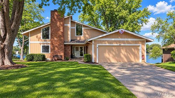63 Champagne DR, Lake St Louis, MO 63367