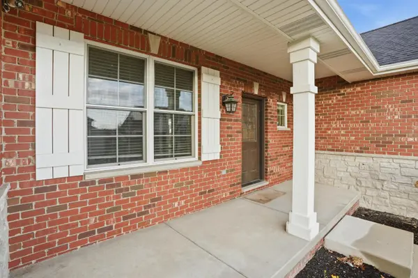 9740 Tall Grass TRL, St. John, IN 46373