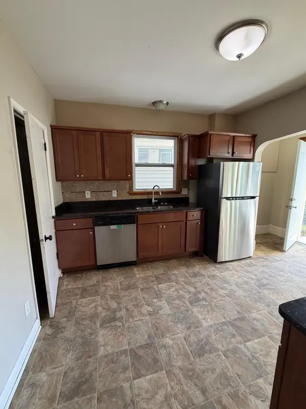 757 Smith AVE S, Saint Paul, MN 55107