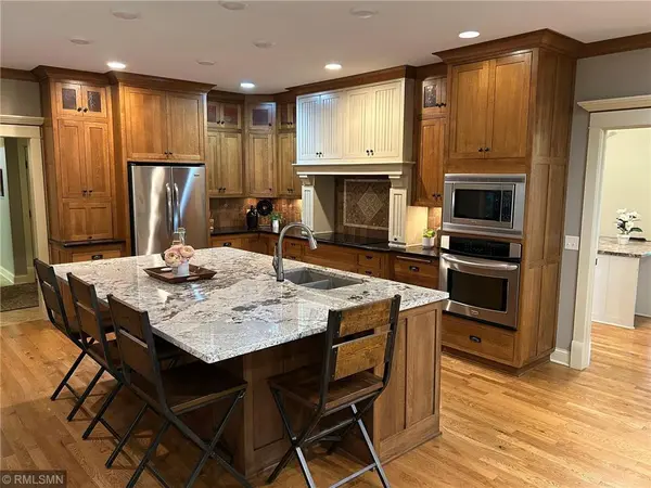 10560 31st Pl NE, Saint Michael, MN 55376
