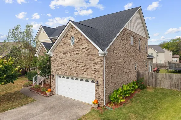 1021 Queens Pl, Spring Hill, TN 37174