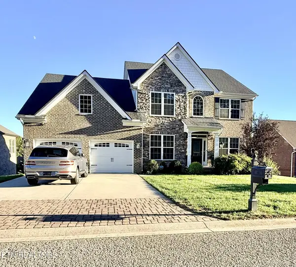 1027 Prince George Parish Drive, Knoxville, TN 37934