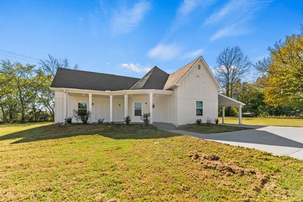 638 Rucker Rd, Murfreesboro, TN 37127