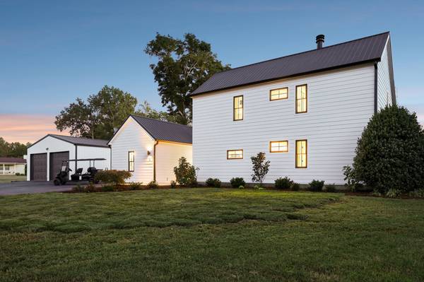 96 Maple Dr, Winchester, TN 37398