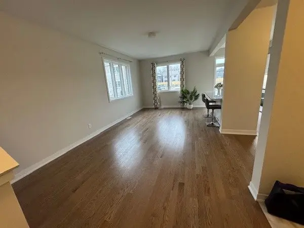 521 Galanthus WALK, Kanata, ON K2W 0N3