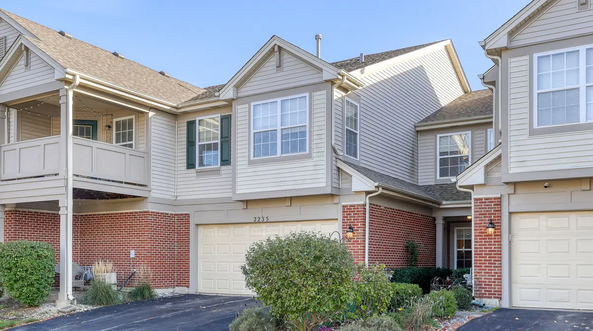 2235 Vanderbilt DR, Geneva, IL 60134
