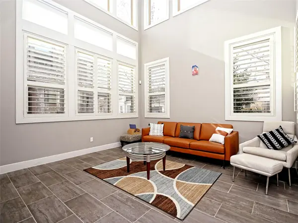 300 Jeffrey David LN W, Austin, TX 78717