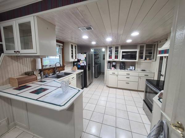 1601 E Messick LOOP, Round Rock, TX 78681