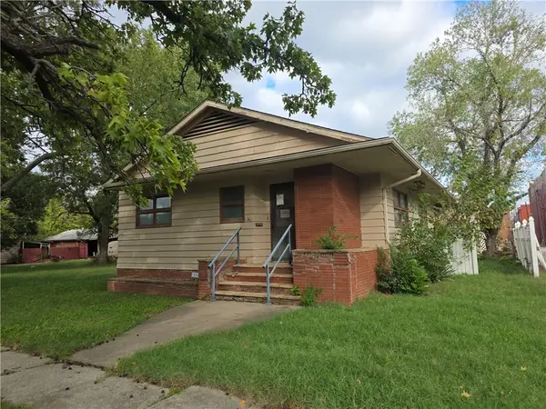 203 N Walnut N/A, Iola, KS 66749