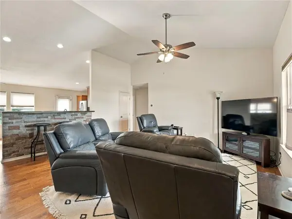 7305 E 143rd ST, Grandview, MO 64030