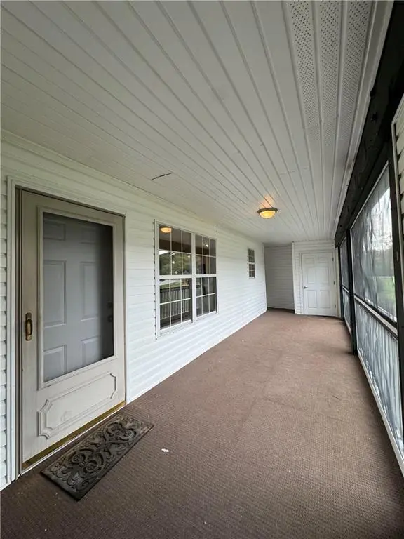 2300 NE 68th ST #6, Gladstone, MO 64118