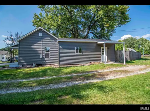 433 Freeman ST, Kendallville, IN 46755-2203