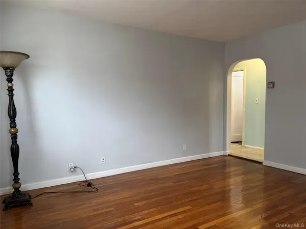 225-25 114th RD, Cambria Heights, NY 11411