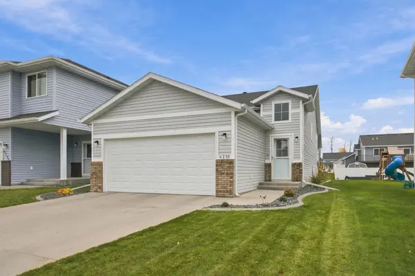 6218 61st AVE S, Fargo, ND 58104