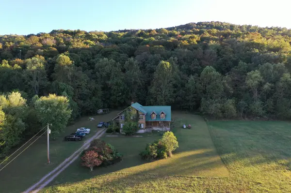 1444 Henry Cove Rd, Hillsboro, TN 37342