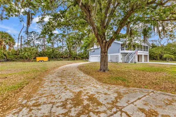 3059 HOLCOMB RD, Port Charlotte, FL 33981