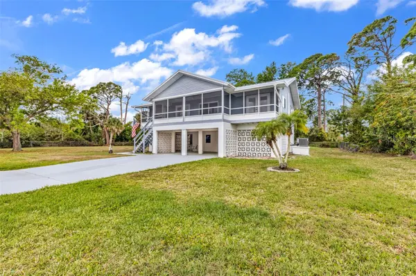 3059 HOLCOMB RD, Port Charlotte, FL 33981