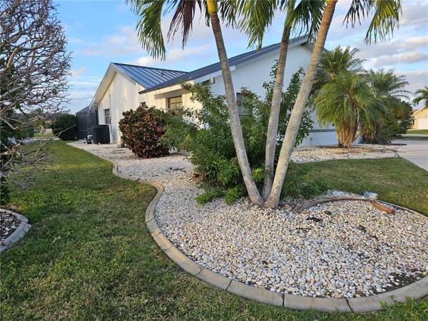 975 CORONADO DR, Punta Gorda, FL 33950