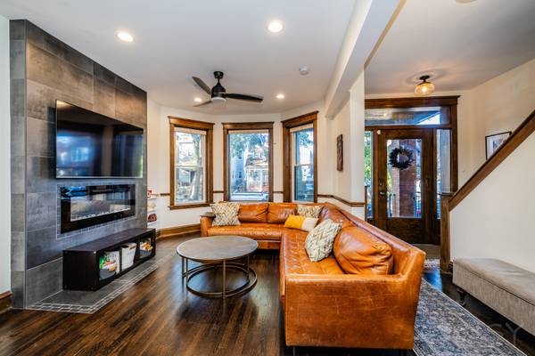1633 W Winona ST, Chicago, IL 60640