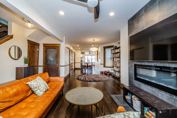 1633 W Winona ST, Chicago, IL 60640