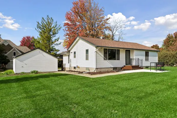15601 Martin DR, Burnsville, MN 55306