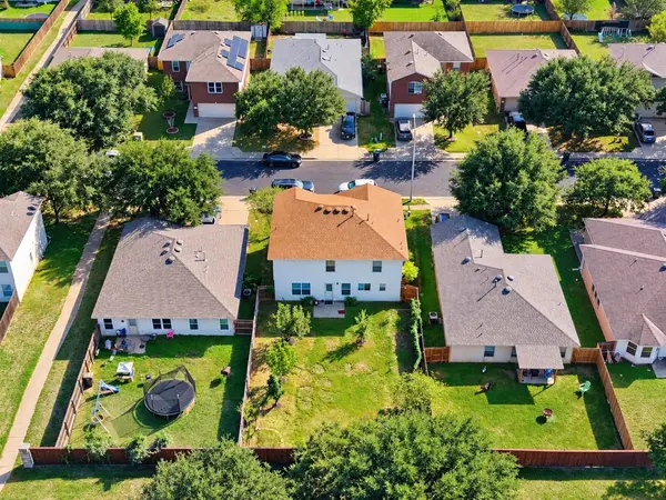203 Pheasant TRL, Bastrop, TX 78602