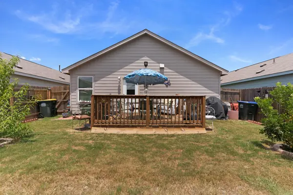 5903 Texas SPUR, Seguin, TX 78155