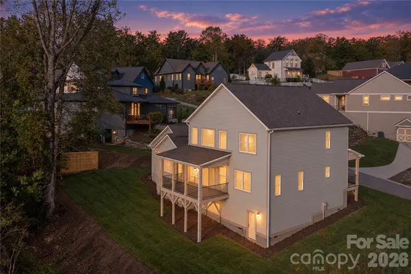 159 Meadow Breeze RD, Arden, NC 28704