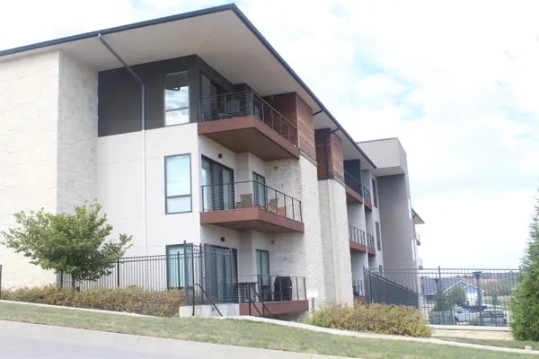 3010 Fieldhouse #103 CIR, Manhattan, KS 66503