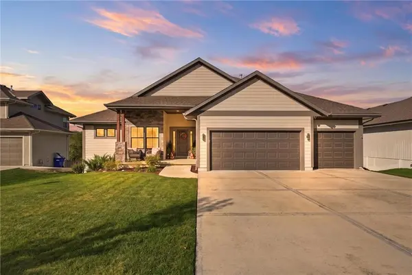 2850 W Wabash ST, Olathe, KS 66061