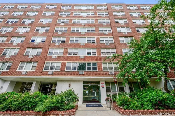 172-70 Highland AVE #9-L, Jamaica Estates, NY 11432