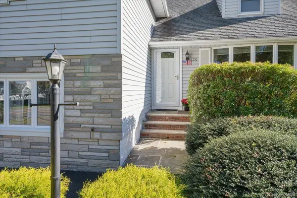 129 Lake RD, Valley Cottage, NY 10989