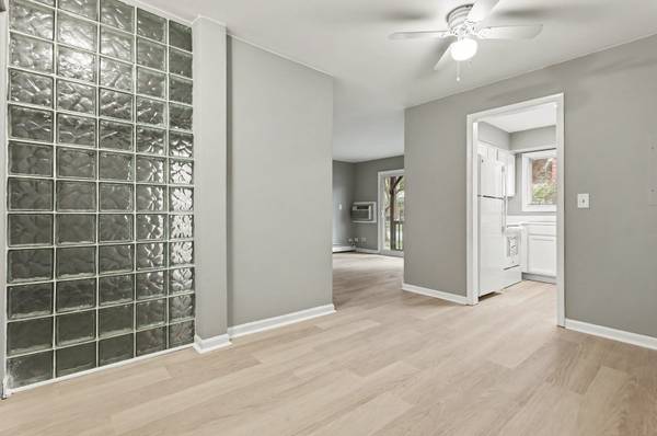 220 W Colfax ST #102, Palatine, IL 60067
