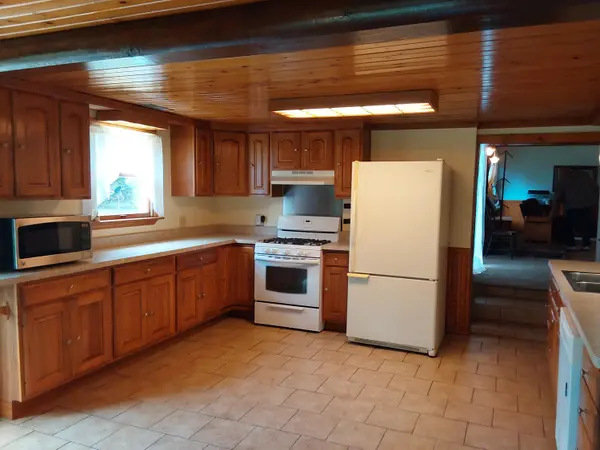 4665 W State Road 10, Lake Village, IN 46349