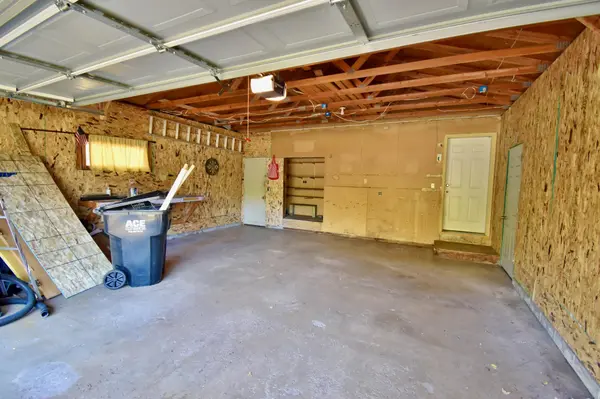 18555 147th ST NW, Elk River, MN 55330