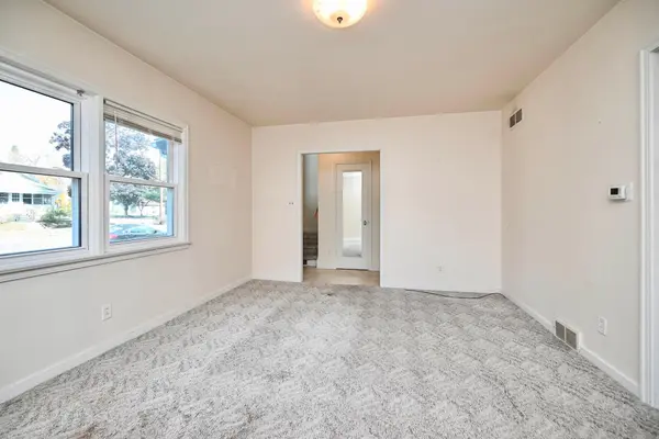 807 W Mark ST, Winona, MN 55987