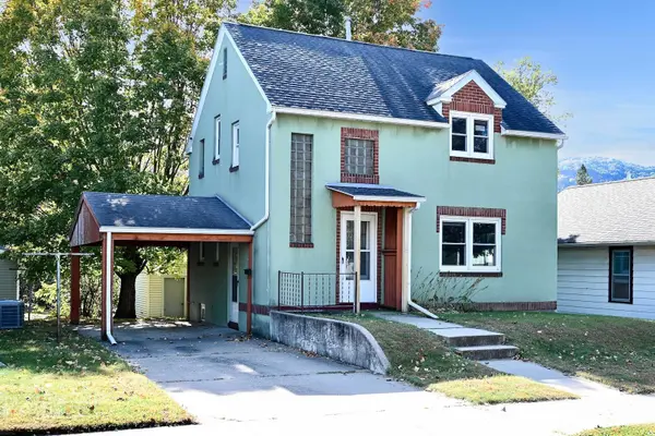 807 W Mark ST, Winona, MN 55987